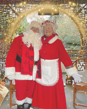 Load image into Gallery viewer, Santa Sundays at the Dr. Sun Yat-Sen Classical Chinese Garden
